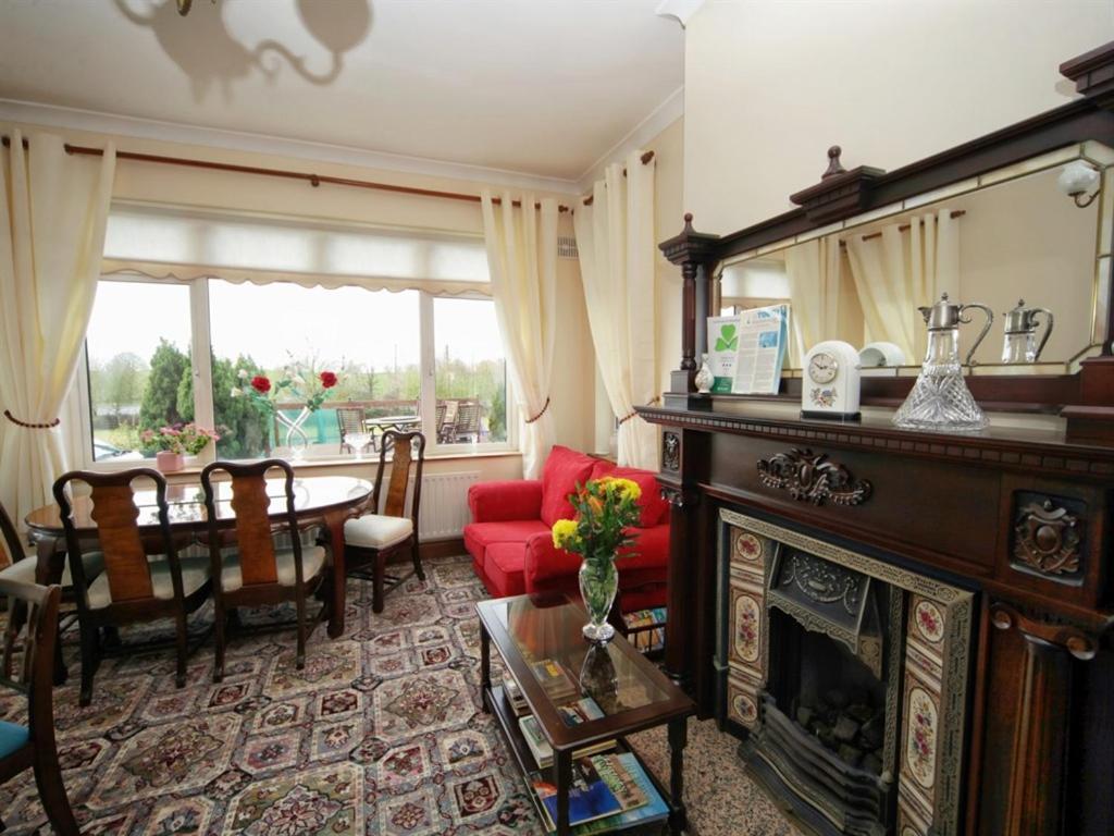 เลานาร์ด เฮาส์ Bed & Breakfast คิลเคนนี ภายนอก รูปภาพ